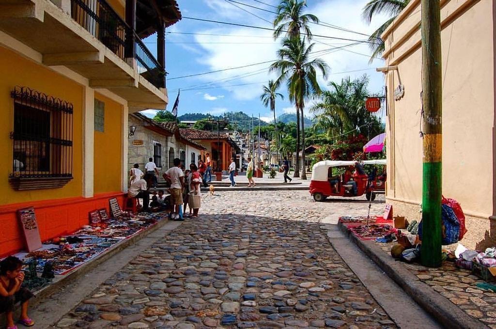 Hotel Buena Vista Copan Bagian luar foto