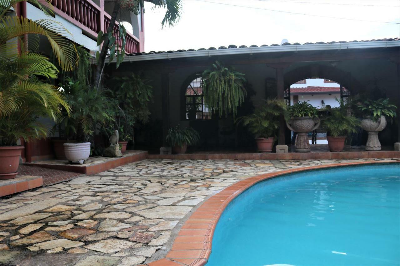 Hotel Buena Vista Copan Bagian luar foto